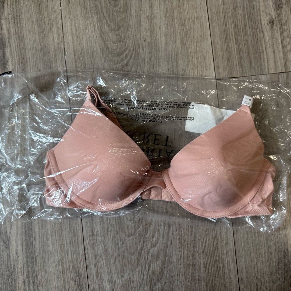 Victoria's Secret Pink Underwire Bra with Molded Cups